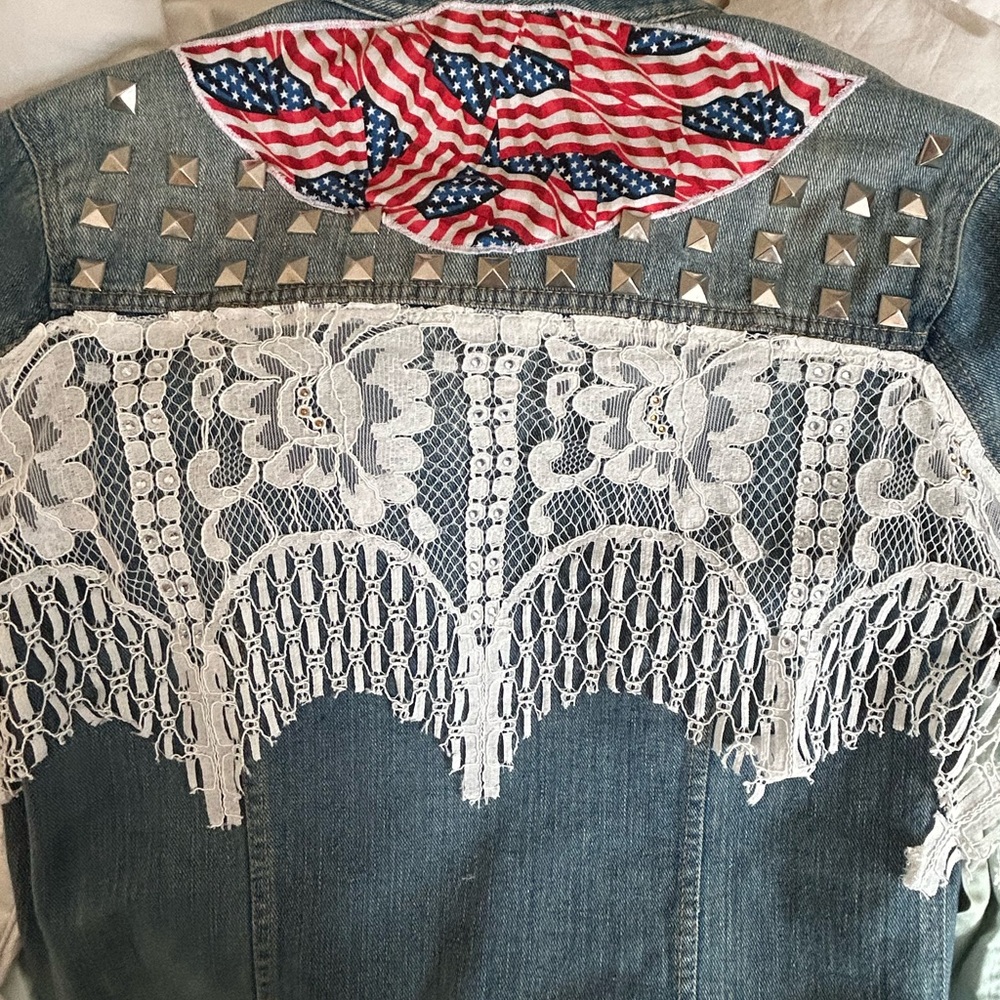 Refashioned Jean Jacket. AMERICA SHE’S BEAUTIFUL. Size medium
